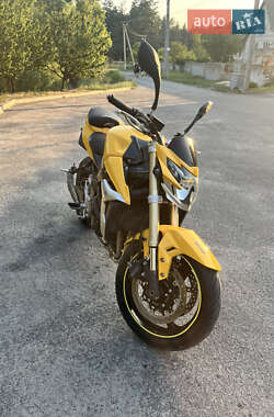Мотоцикл Без обтекателей (Naked bike) Suzuki GSR 750 2011 в 