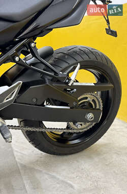 Мотоцикл Без обтекателей (Naked bike) Suzuki GSR 750 2012 в 