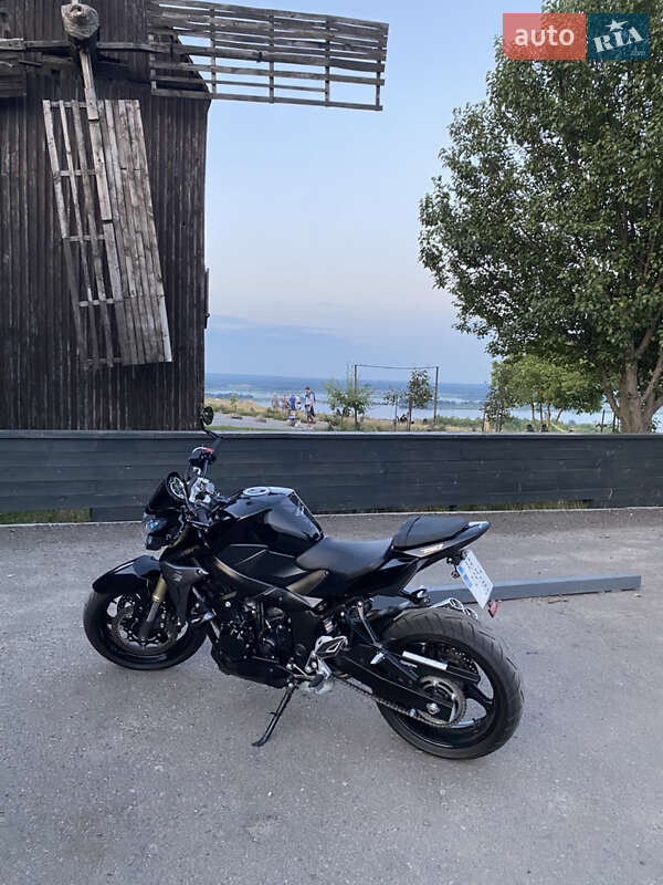 Мотоцикл Без обтекателей (Naked bike) Suzuki GSR 750 2012 в Киеве