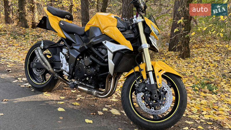 Мотоцикл Без обтекателей (Naked bike) Suzuki GSR 750 2011 в Павлограде фото Мотоцикл Без обтекателей (Naked bike) Suzuki GSR 750 2011 в Павлограде