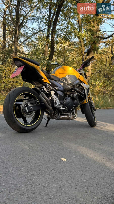 Мотоцикл Без обтекателей (Naked bike) Suzuki GSR 750 2011 в Павлограде фото 6 Мотоцикл Без обтекателей (Naked bike) Suzuki GSR 750 2011 в Павлограде