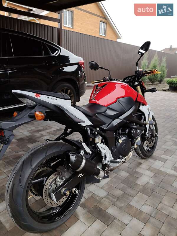 Мотоцикл Без обтекателей (Naked bike) Suzuki GSR 750 2016 в Белогородке фото 23 Мотоцикл Без обтекателей (Naked bike) Suzuki GSR 750 2016 в Белогородке