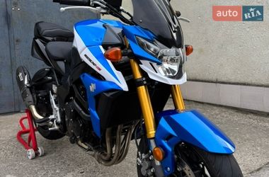 Мотоцикл Спорт-туризм Suzuki GSR 750 2015 в Трускавці