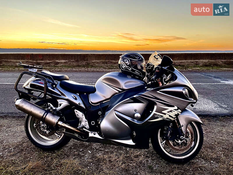 Мотоцикл Спорт-туризм Suzuki GSX 1300R Hayabusa 2009 в 