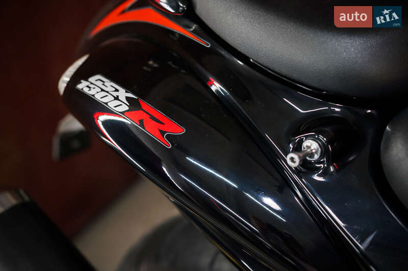 Спортбайк Suzuki GSX 1300R Hayabusa 2008 в Дніпрі