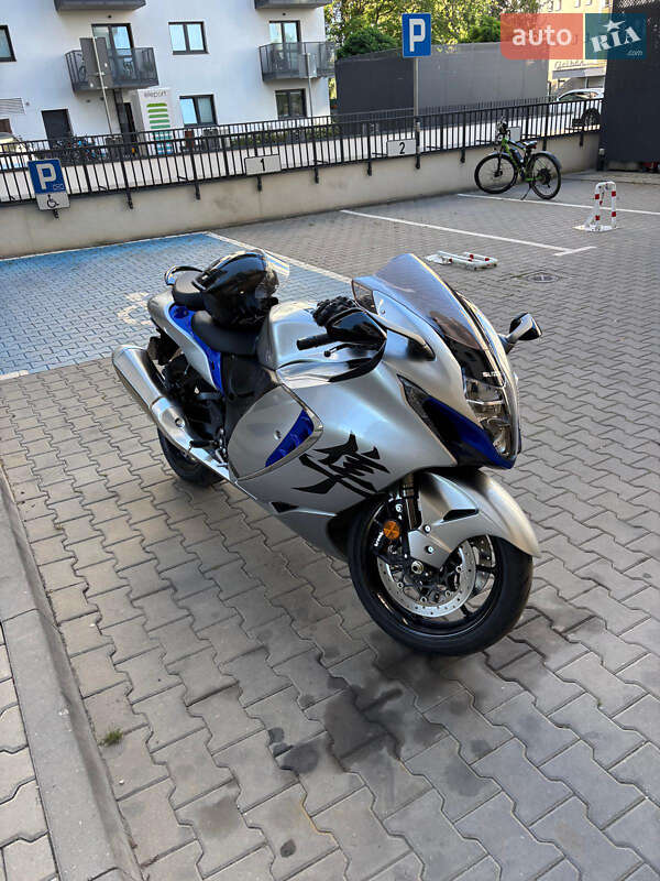 Suzuki GSX 1300R Hayabusa 2025