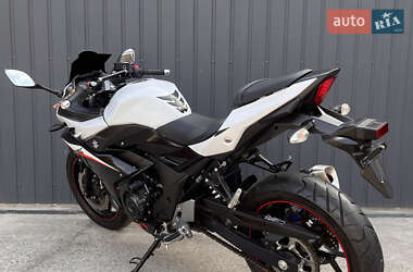 Мотоцикл Спорт-туризм Suzuki GSX 250R 2017 в 