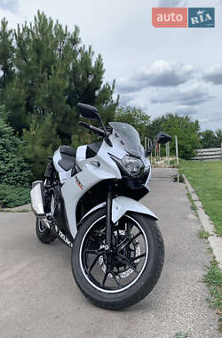 Мини спорт Suzuki GSX 250R 2018 в 