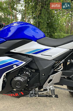 Спортбайк Suzuki GSX 250R 2017 в 