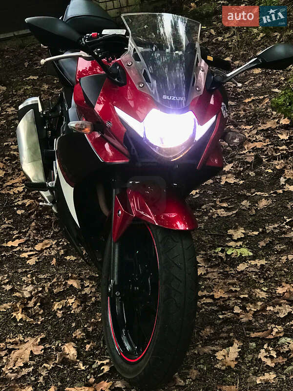 Спортбайк Suzuki GSX 250R 2018 в Ірпені