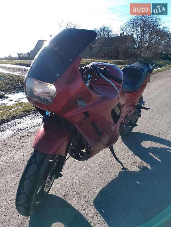 Спортбайк Suzuki GSX 600F 1993 в Локачах