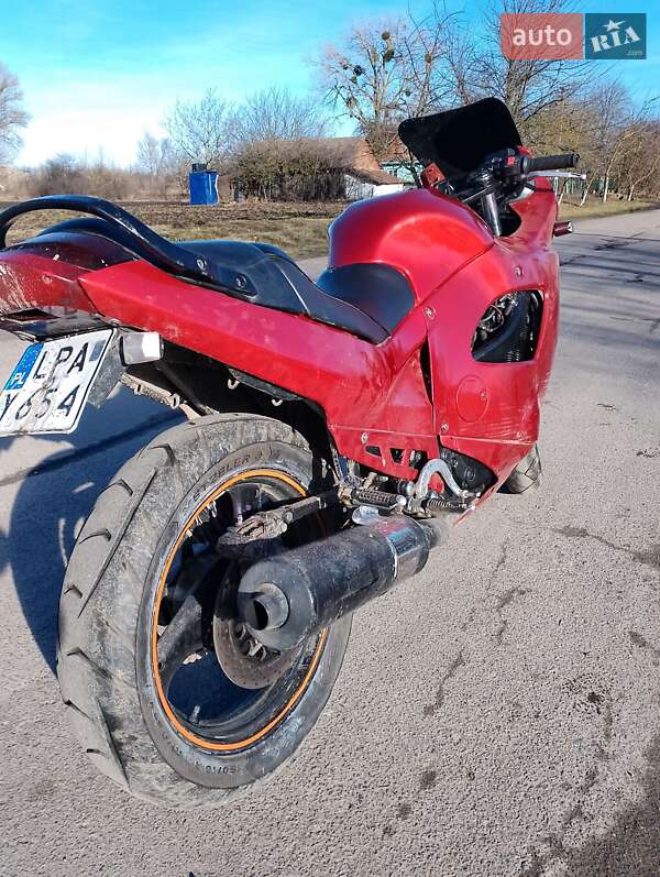 Спортбайк Suzuki GSX 600F 1993 в Локачах