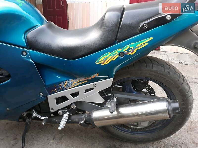 Спортбайк Suzuki GSX 600F 1998 в Луцке