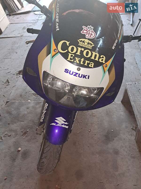 Спортбайк Suzuki GSX 600F 2000 в Обухове