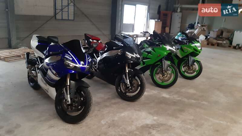 Мотоцикл Спорт-туризм Suzuki GSX 600F 2002 в 
