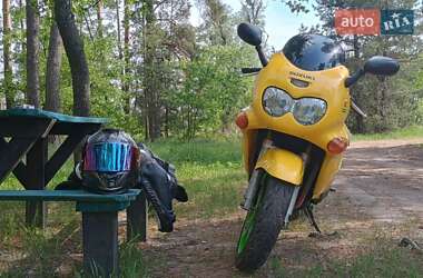 Мотоцикл Спорт-туризм Suzuki GSX 600F 1999 в 