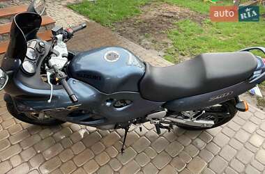 Мотоцикл Спорт-туризм Suzuki GSX 750F Katana 2001 в 