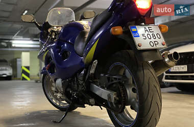 Мотоцикл Спорт-туризм Suzuki GSX 750F Katana 2000 в 