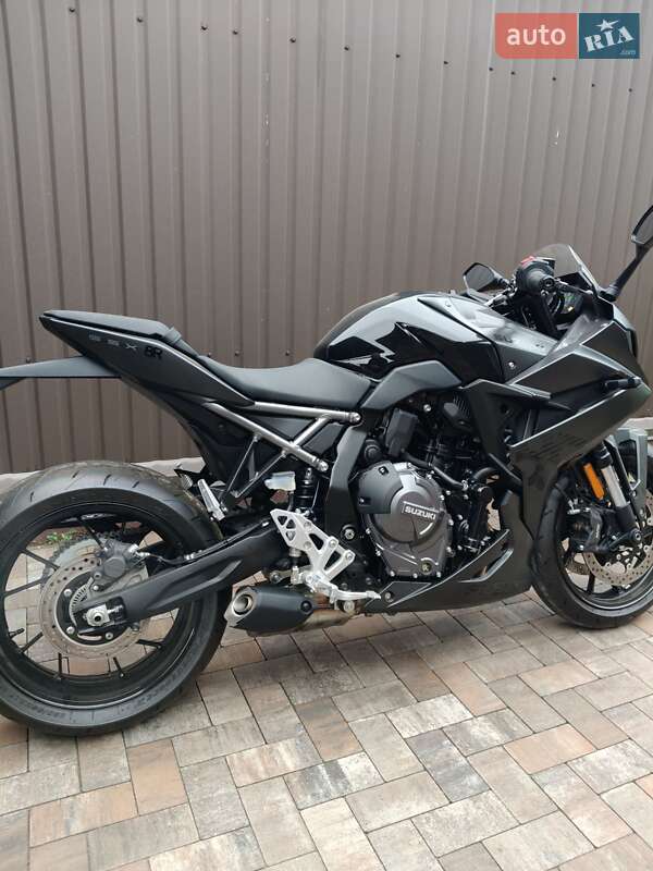 Спортбайк Suzuki GSX 8R 2023 в Білогородці фото 10 Спортбайк Suzuki GSX 8R 2023 в Білогородці