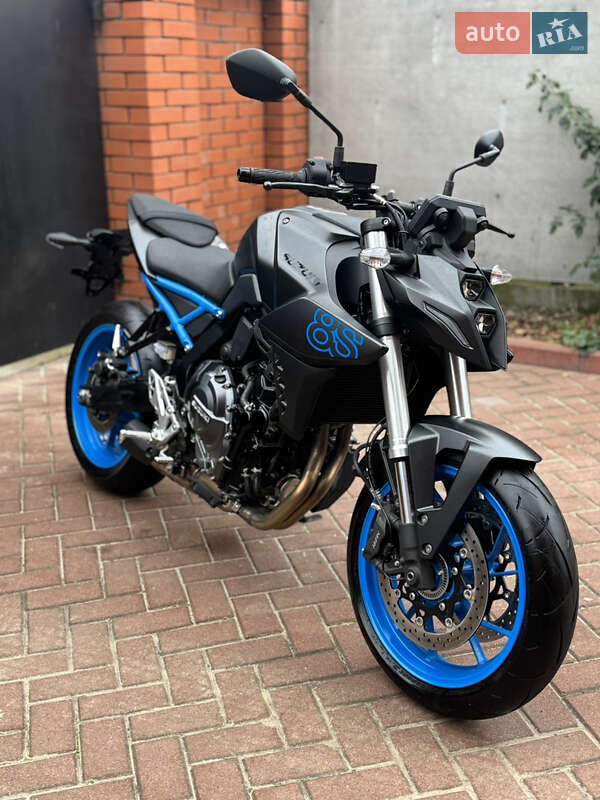 Suzuki GSX 8S 2024