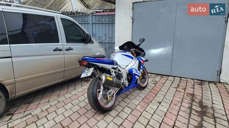 Спортбайк Suzuki GSX-R 1000 2001 в Славянске