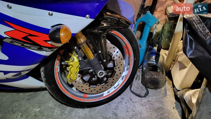 Спортбайк Suzuki GSX-R 1000 2001 в Славянске
