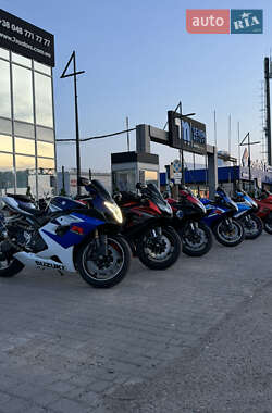 Спортбайк Suzuki GSX-R 1000 2005 в 