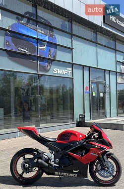 Спортбайк Suzuki GSX-R 1000 2006 в 