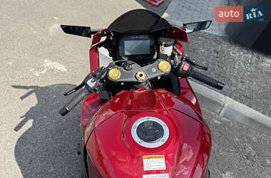 Спортбайк Suzuki GSX-R 1000 2025 в 