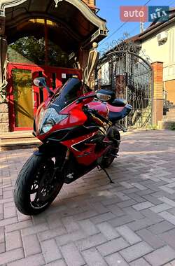 Спортбайк Suzuki GSX-R 1000 2006 в 
