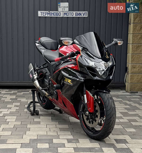 Спортбайк Suzuki GSX-R 1000 2015 в Дніпрі