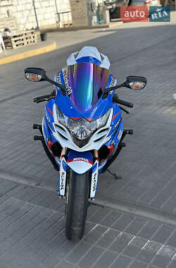 Спортбайк Suzuki GSX-R 1000 2009 в 