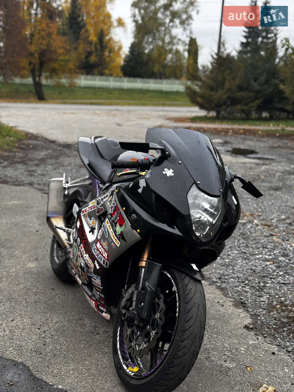 Спортбайк Suzuki GSX-R 1000 2006 в Пирятині