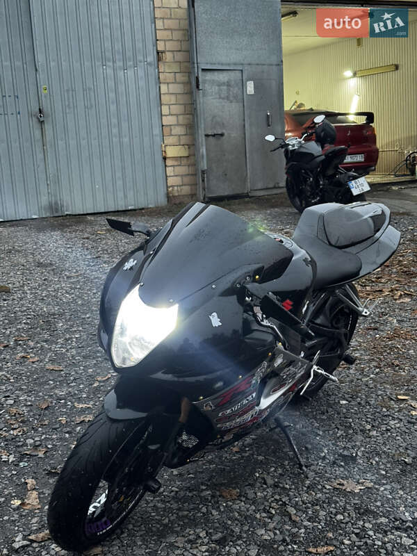 Спортбайк Suzuki GSX-R 1000 2006 в Пирятині