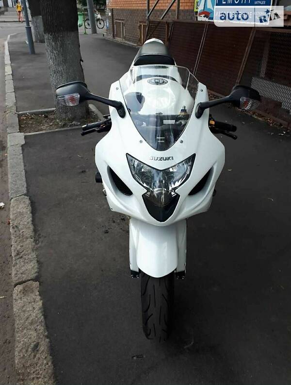 Спортбайк Suzuki GSX-R 1100 2005 в Харкові