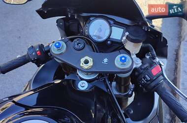 Спортбайк Suzuki GSX-R 600 2010 в 