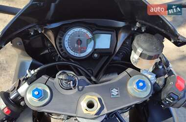 Спортбайк Suzuki GSX-R 600 2010 в 