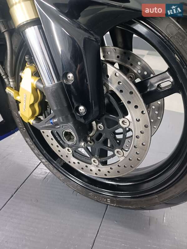 Спортбайк Suzuki GSX-R 600 2006 в Черновцах