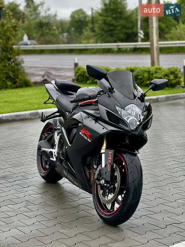 Спортбайк Suzuki GSX-R 600 2006 в 