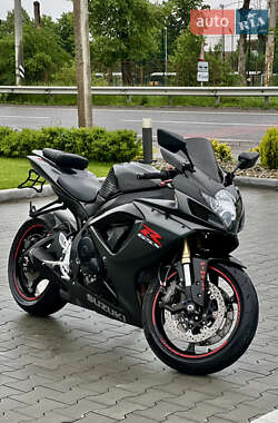 Спортбайк Suzuki GSX-R 600 2006 в 