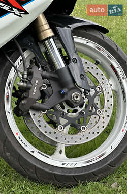 Спортбайк Suzuki GSX-R 600 2007 в 