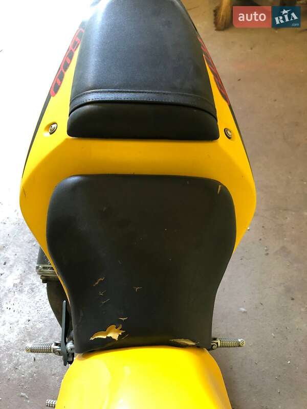 Спортбайк Suzuki GSX-R 600 2001 в Залещиках