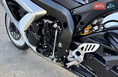 Спортбайк Suzuki GSX-R 600 2008 в 