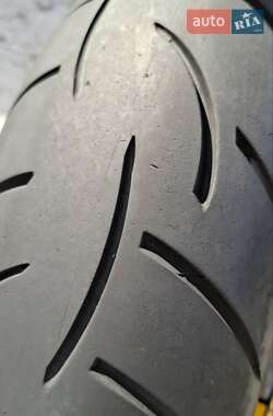 Спортбайк Suzuki GSX-R 600 2008 в 