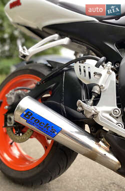 Спортбайк Suzuki GSX-R 600 2007 в 