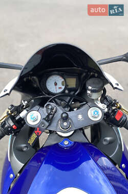 Спортбайк Suzuki GSX-R 600 2007 в 