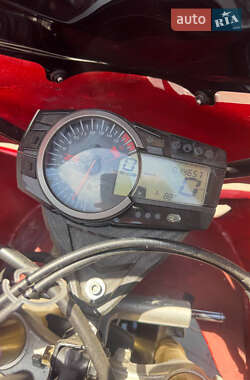 Спортбайк Suzuki GSX-R 600 2012 в 