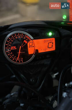 Спортбайк Suzuki GSX-R 600 2023 в 