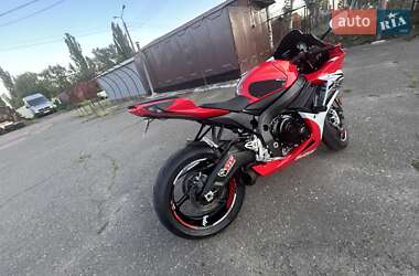 Спортбайк Suzuki GSX-R 600 2012 в 