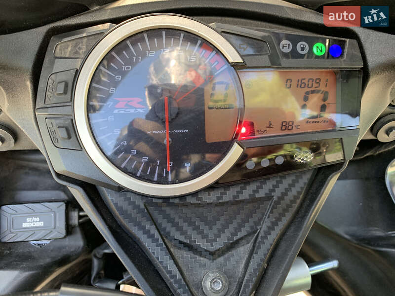 Спортбайк Suzuki GSX-R 600 2015 в Запорожье